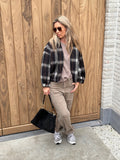 Jasje Mireille - Oversized - Zwart