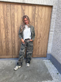 Jasje Lexi Kaki Oversized - Kort Model