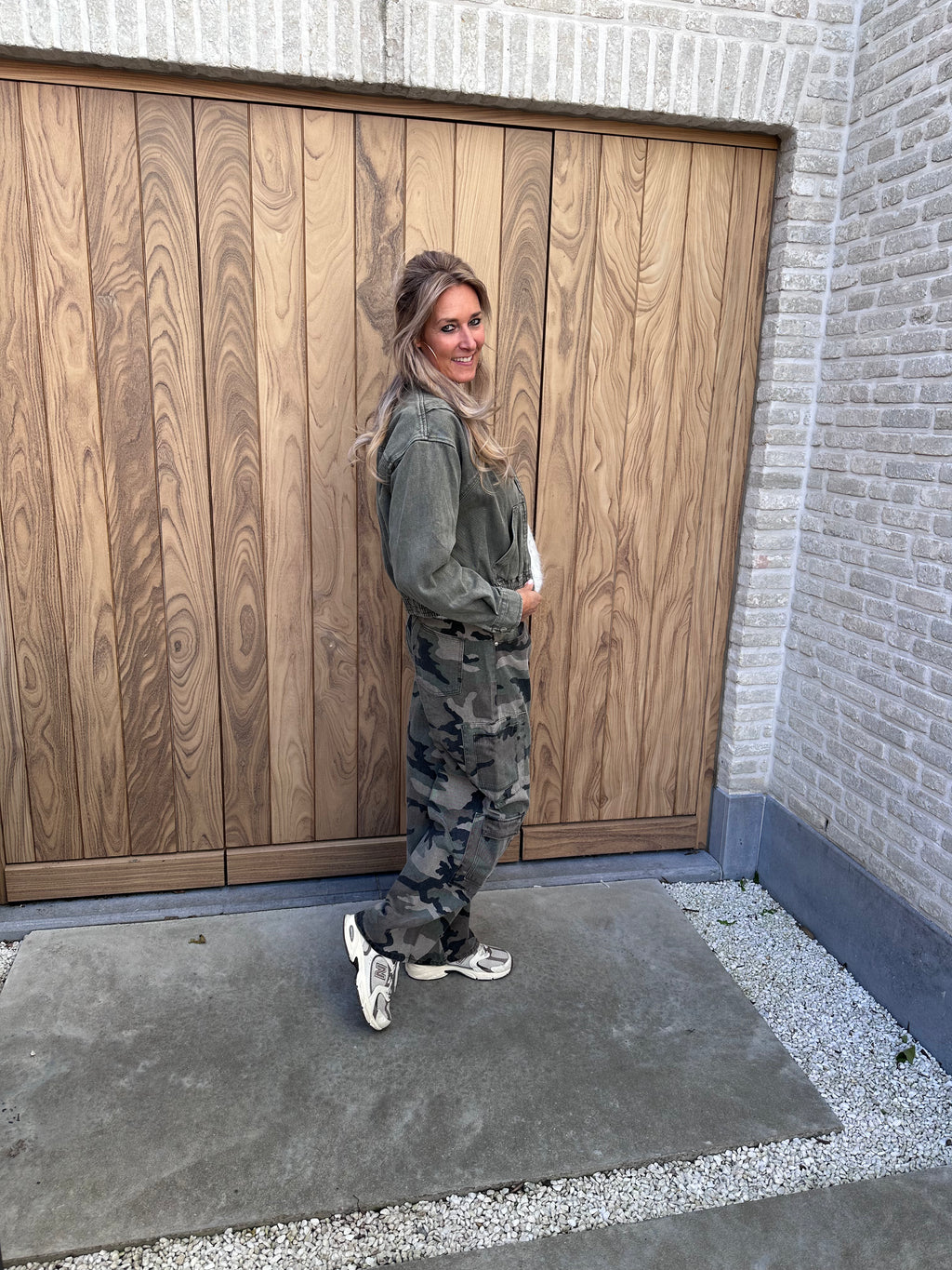 Jasje Lexi Kaki Oversized - Kort Model