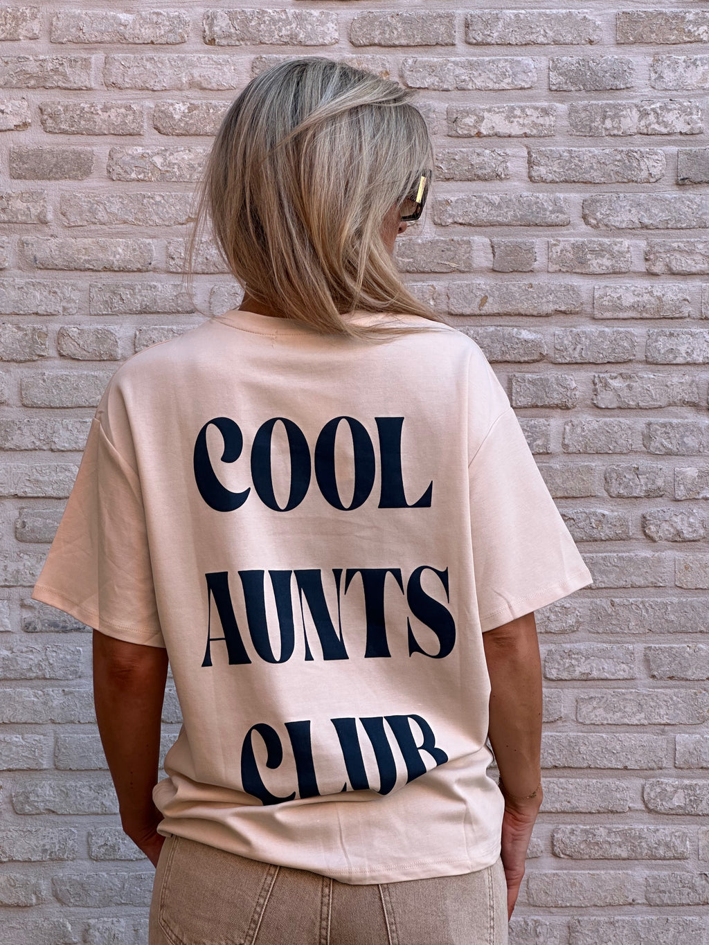 T Shirt Cool Aunt Club