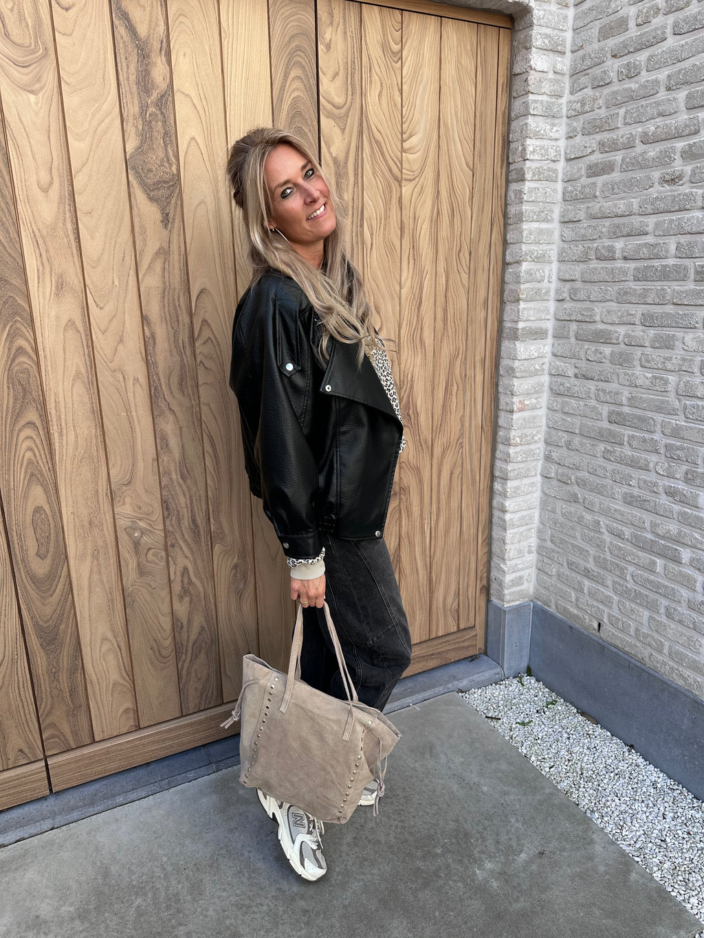 Jasje Aimee Oversized - Zwart