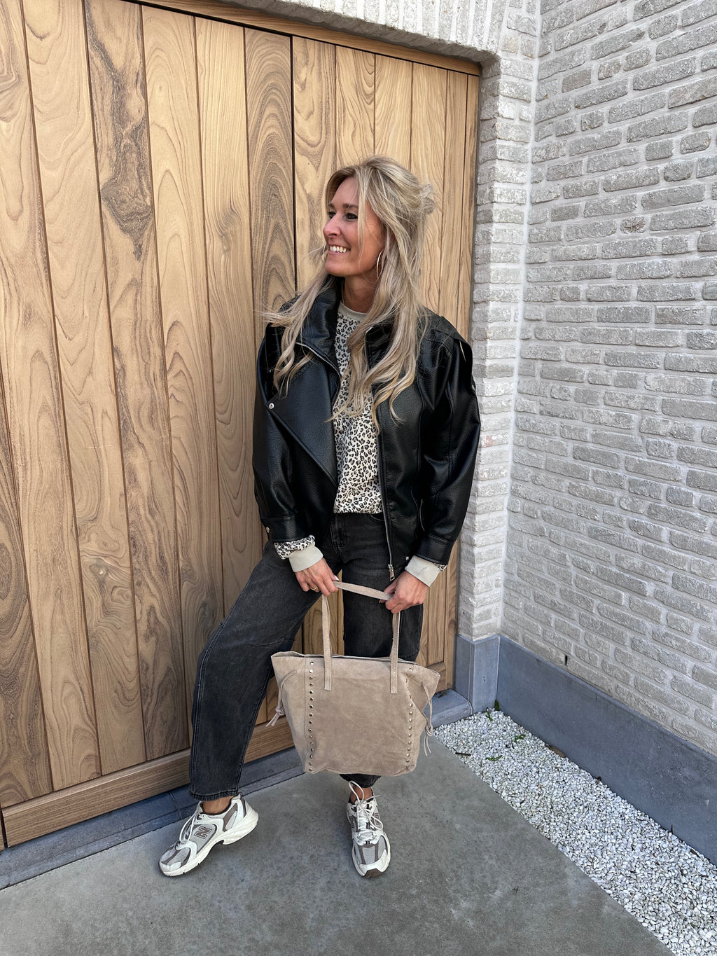Jasje Aimee Oversized - Zwart