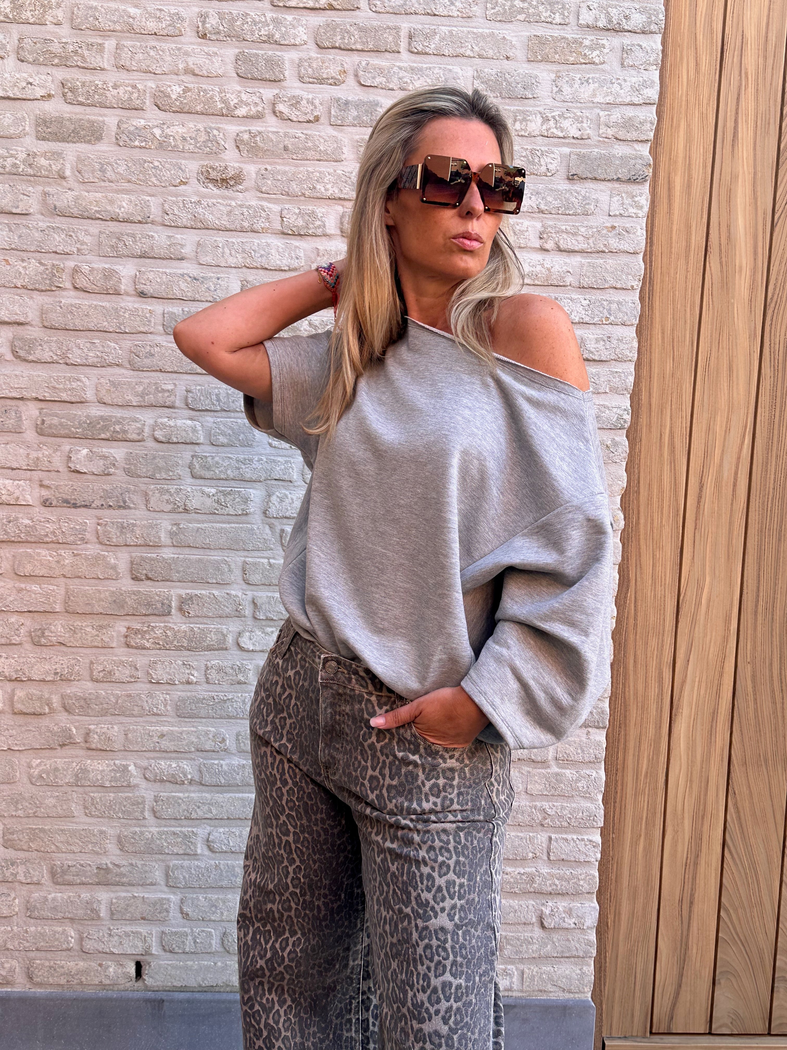 Sweater offshoulder Yana grijs  Oversized