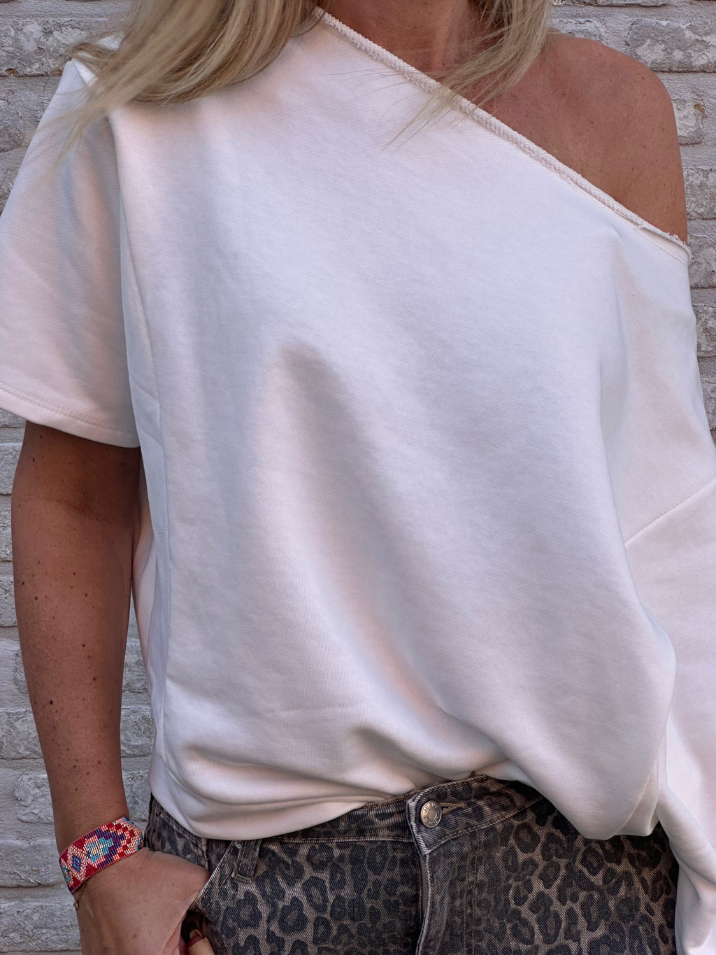 Sweatern Offshoulder Oversized Yana Wit korte mouw