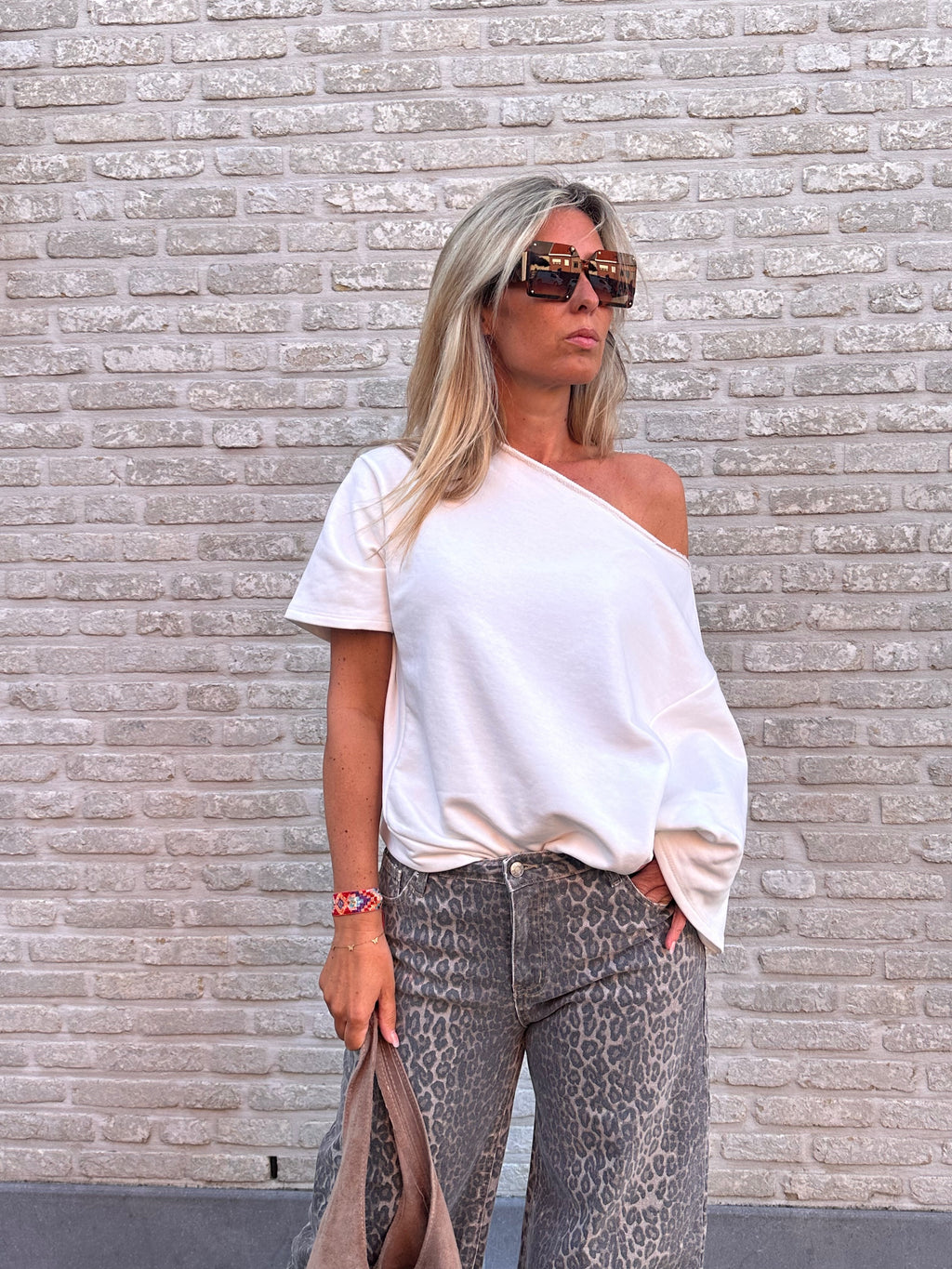Sweatern Offshoulder Oversized Yana Wit korte mouw