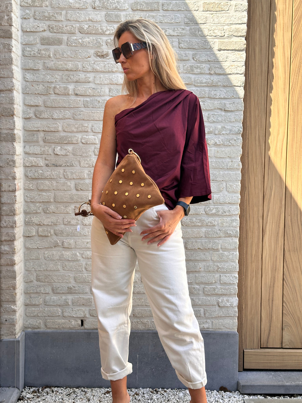 T-shirt Bibi Offshoulder Oversized Bordeaux - lang model