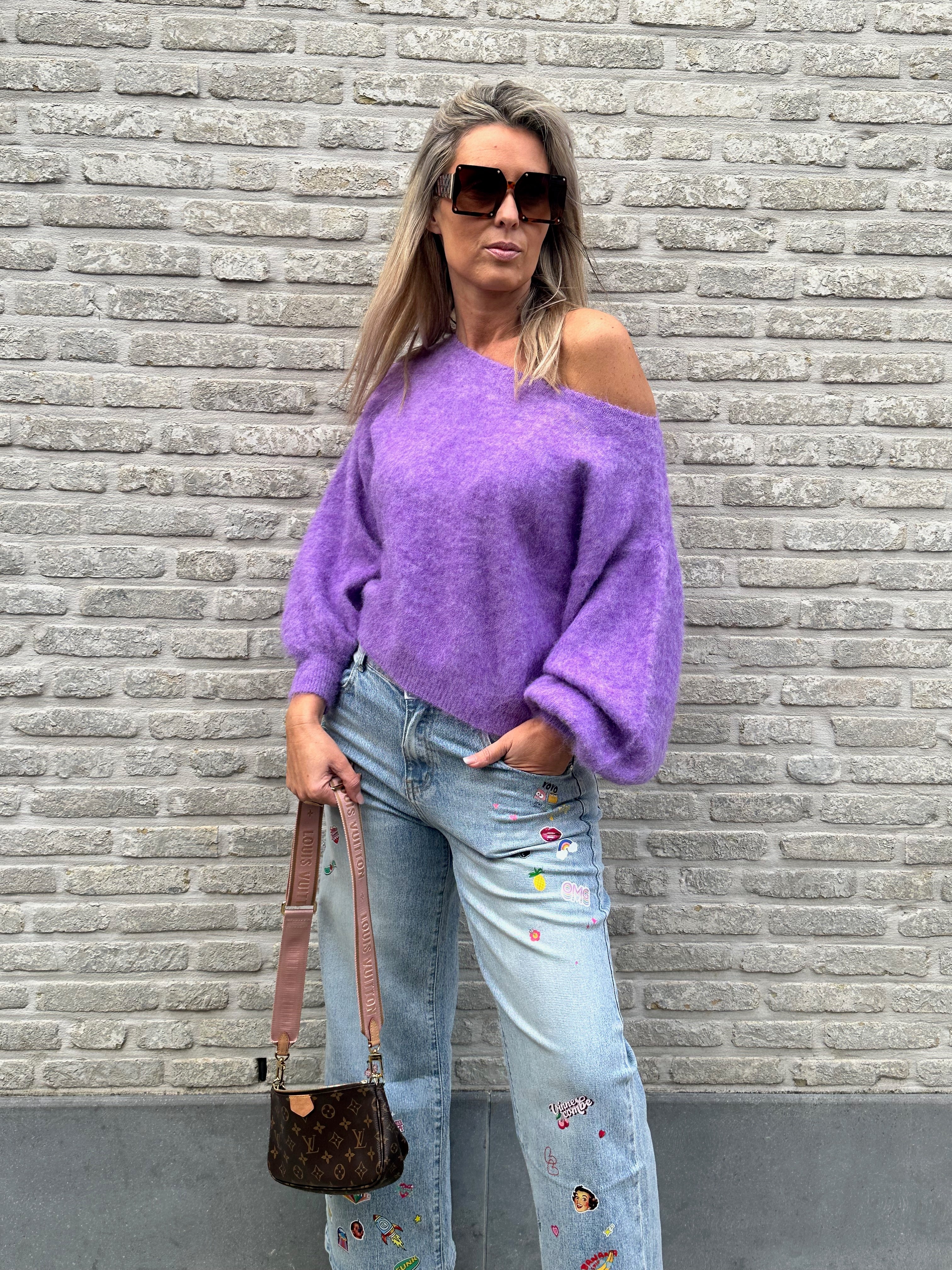 Pull Off-Shoulder Amy