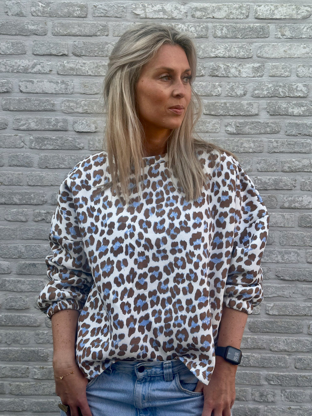 Sweater Good Vibes LEO - Oversized