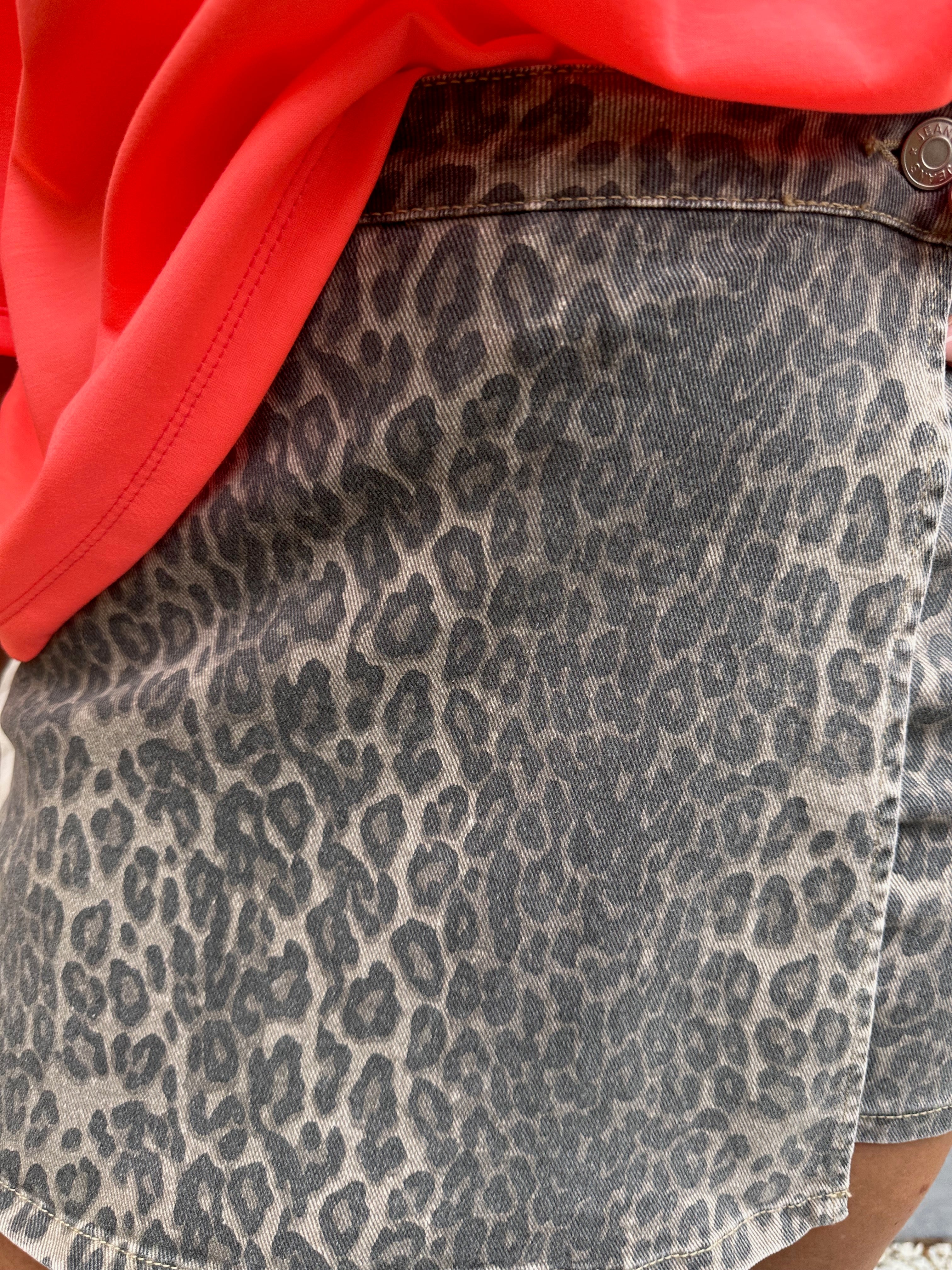 Skort Sam Leopard