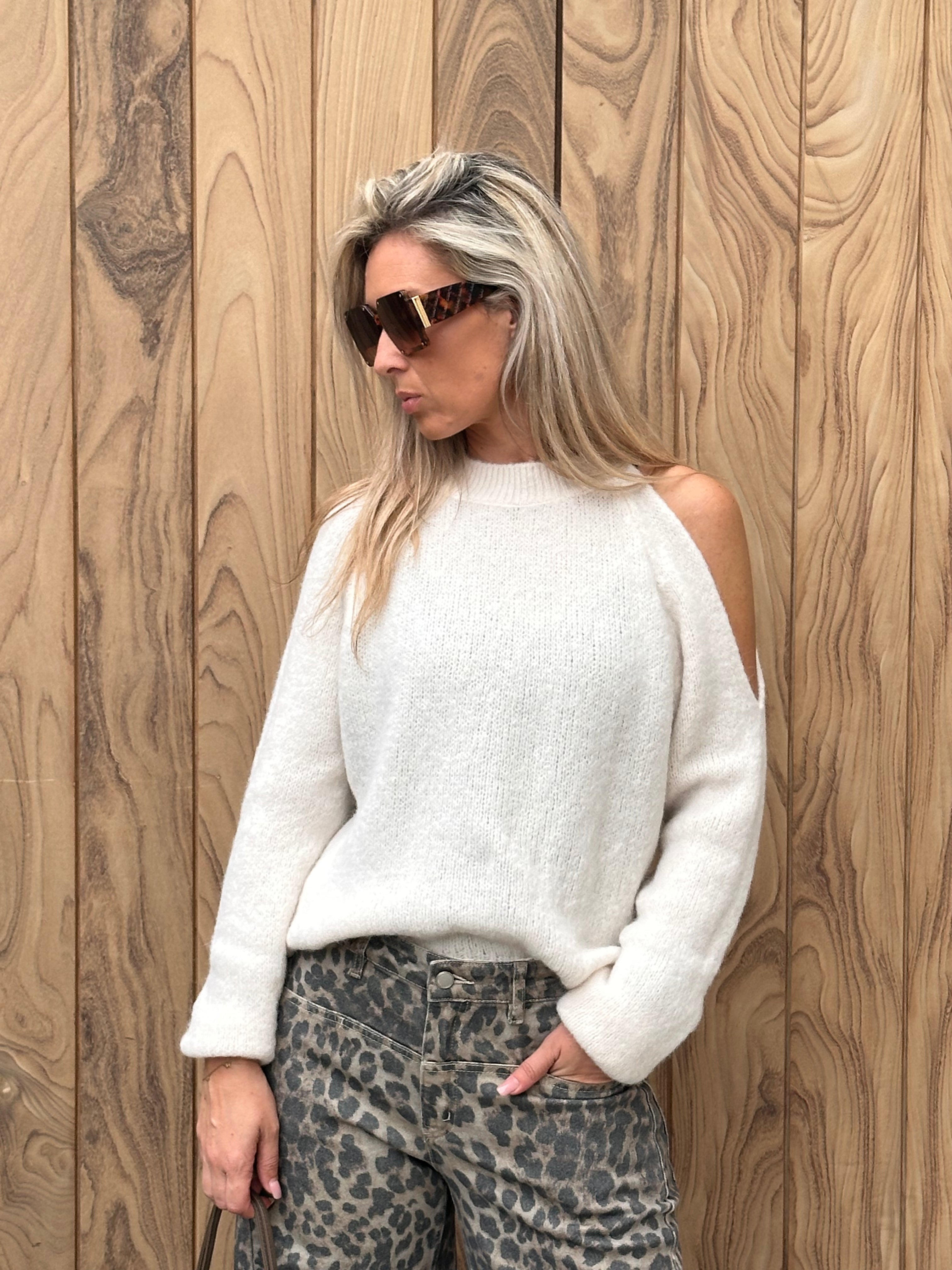 Pull Mae Offshoulder - Beige