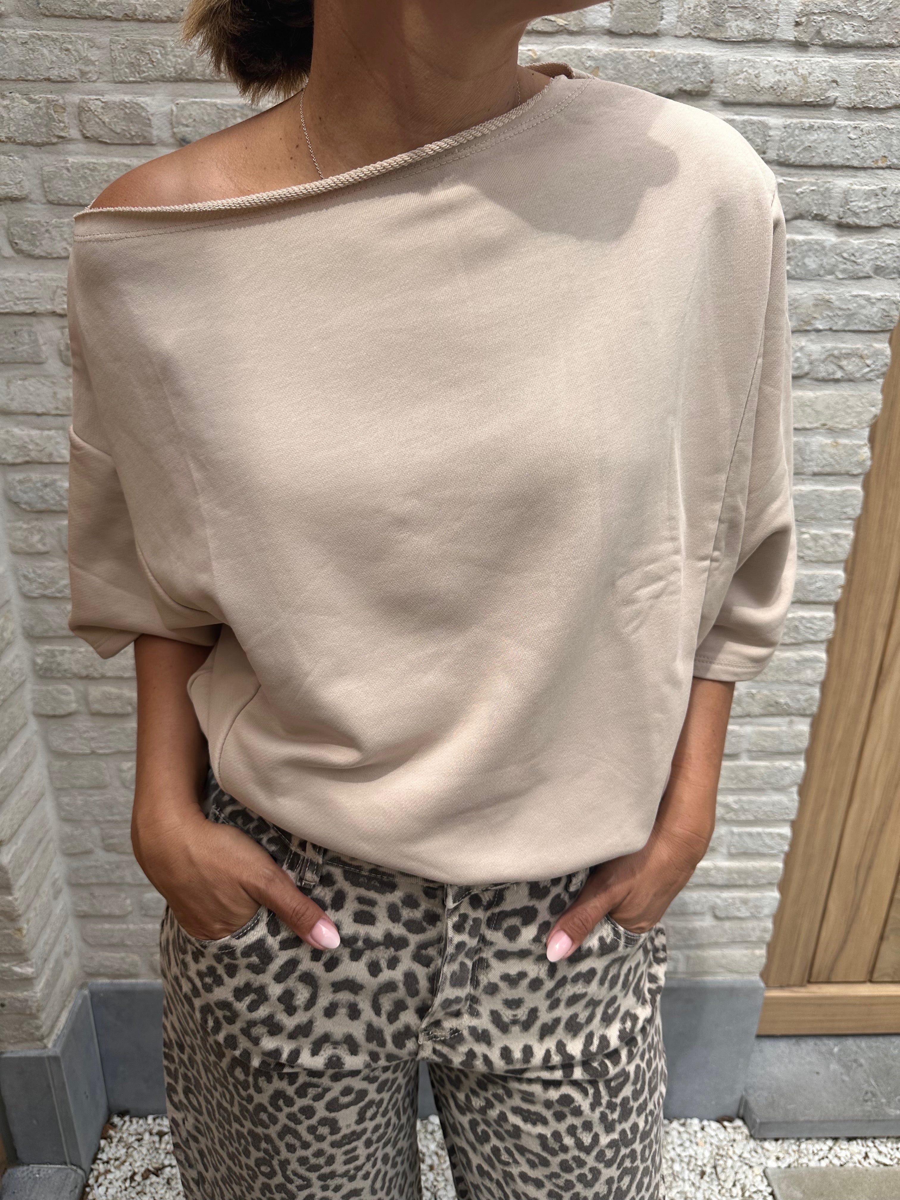 Sweater Offshoulder Oversized Yana Beige